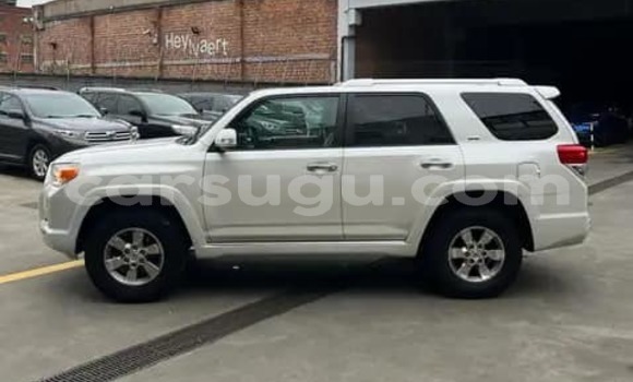 Acheter Occasion Voiture Toyota 4Runner Blanc à Ouagadougou, Burkina-Faso Acheter Occasion Voiture Toyota 4Runner Blanc à Ouagadougou, Burkina-Faso