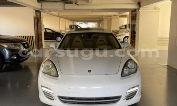 Acheter Occasion Voiture Porsche Panamera Blanc à Bekuy, Houet