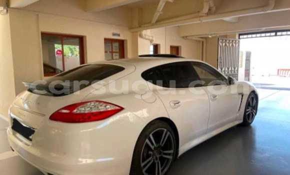 Buy Used Porsche Panamera White Car in Bekuy in Houet Buy Used Porsche Panamera White Car in Bekuy in Houet
