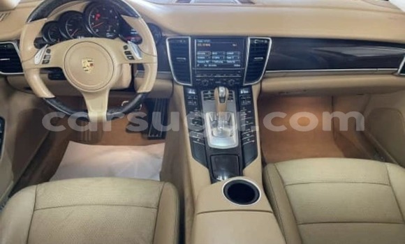 Buy Used Porsche Panamera White Car in Bekuy in Houet Buy Used Porsche Panamera White Car in Bekuy in Houet