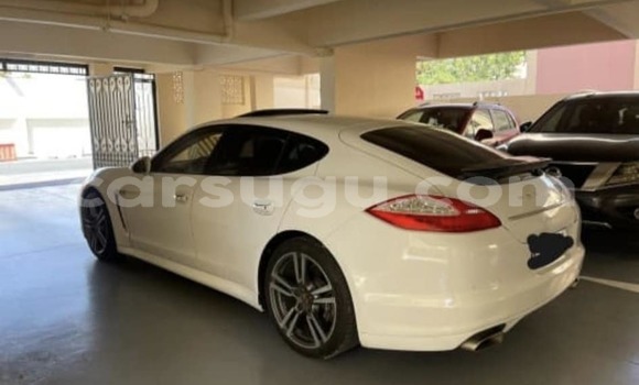 Buy Used Porsche Panamera White Car in Bekuy in Houet Buy Used Porsche Panamera White Car in Bekuy in Houet