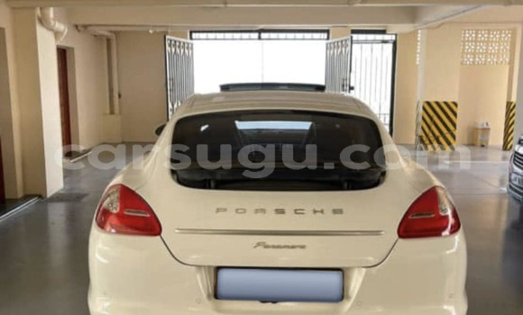 Buy Used Porsche Panamera White Car in Bekuy in Houet Buy Used Porsche Panamera White Car in Bekuy in Houet