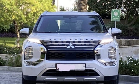 Buy Used Mitsubishi Outlander White Car in Bekuy in Houet Buy Used Mitsubishi Outlander White Car in Bekuy in Houet