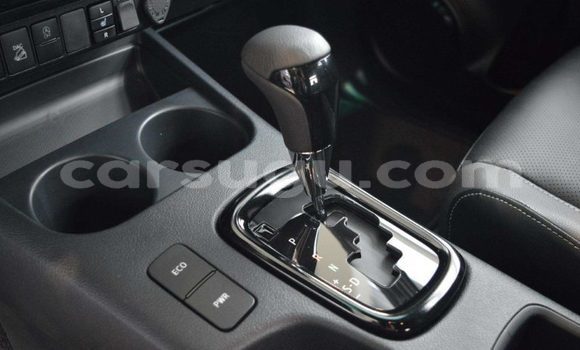 Acheter Neuf Voiture Toyota Hilux Noir à Import - Dubai, Burkina-Faso Acheter Neuf Voiture Toyota Hilux Noir à Import - Dubai, Burkina-Faso