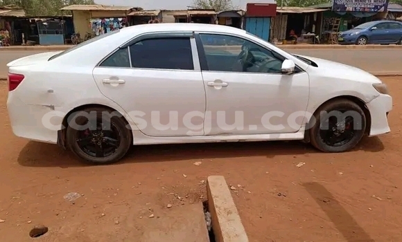 Acheter Occasion Voiture Toyota Camry Blanc à Ouagadougou, Burkina-Faso Acheter Occasion Voiture Toyota Camry Blanc à Ouagadougou, Burkina-Faso