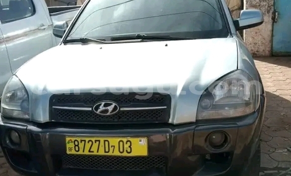 Acheter Occasion Voiture Hyundai Tucson Vert à Ouagadougou, Burkina-Faso Acheter Occasion Voiture Hyundai Tucson Vert à Ouagadougou, Burkina-Faso