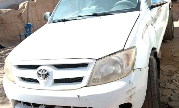 Acheter Occasion Voiture Toyota Hilux Blanc à Ouagadougou, Burkina-Faso Acheter Occasion Voiture Toyota Hilux Blanc à Ouagadougou, Burkina-Faso