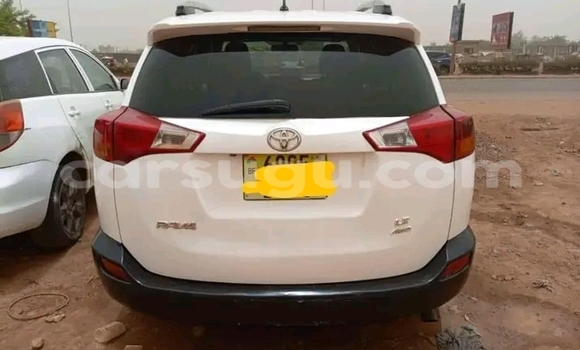 Acheter Occasion Voiture Toyota RAV4 Blanc à Boromo, Bale Acheter Occasion Voiture Toyota RAV4 Blanc à Boromo, Bale