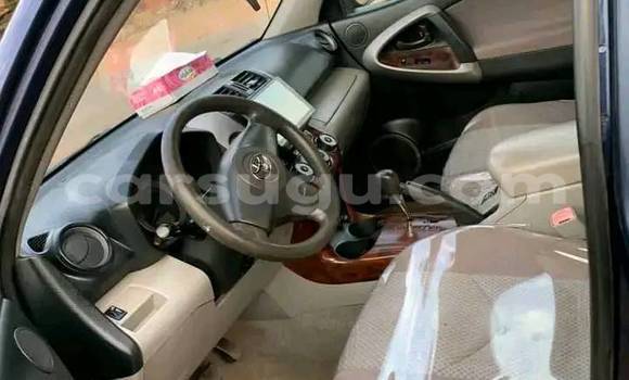 Acheter Occasion Voiture Toyota RAV4 Noir à Ouagadougou, Burkina-Faso Acheter Occasion Voiture Toyota RAV4 Noir à Ouagadougou, Burkina-Faso