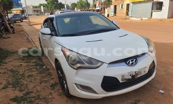Acheter Occasion Voiture Hyundai Veloster Blanc à Ouagadougou, Burkina-Faso