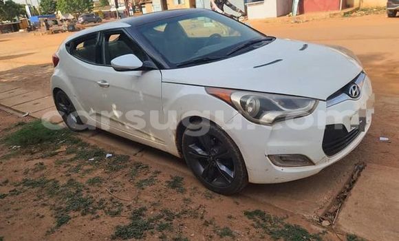 Sayi Na hannu Hyundai Veloster White Mota in Ouagadougou a Burkina Faso Sayi Na hannu Hyundai Veloster White Mota in Ouagadougou a Burkina Faso