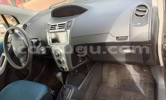 Sayi Na hannu Toyota Yaris Blue Mota in Ouagadougou a Burkina Faso Sayi Na hannu Toyota Yaris Blue Mota in Ouagadougou a Burkina Faso