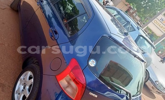 Sayi Na hannu Toyota Yaris Blue Mota in Ouagadougou a Burkina Faso Sayi Na hannu Toyota Yaris Blue Mota in Ouagadougou a Burkina Faso