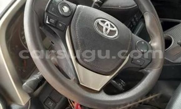 Sayi Na hannu Toyota RAV4 Blue Mota in Ouagadougou a Burkina Faso Sayi Na hannu Toyota RAV4 Blue Mota in Ouagadougou a Burkina Faso