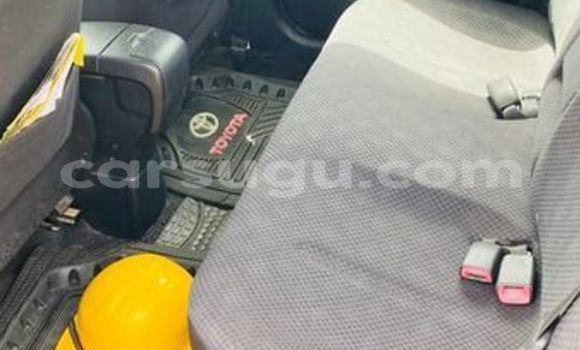 Sayi Na hannu Toyota Yaris Blue Mota in Ouagadougou a Burkina Faso Sayi Na hannu Toyota Yaris Blue Mota in Ouagadougou a Burkina Faso