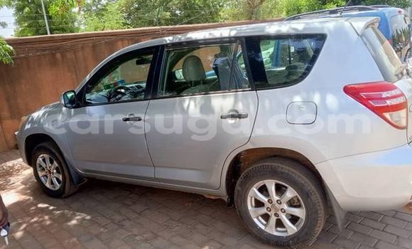 Sayi Na hannu Toyota RAV4 Sauran Mota in Ouagadougou a Burkina Faso Sayi Na hannu Toyota RAV4 Sauran Mota in Ouagadougou a Burkina Faso