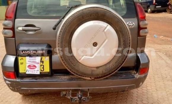 Sayi Na hannu Toyota Land Cruiser Azurfa Mota in Ouagadougou a Burkina Faso Sayi Na hannu Toyota Land Cruiser Azurfa Mota in Ouagadougou a Burkina Faso