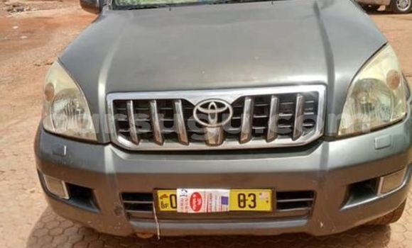 Sayi Na hannu Toyota Land Cruiser Azurfa Mota in Ouagadougou a Burkina Faso Sayi Na hannu Toyota Land Cruiser Azurfa Mota in Ouagadougou a Burkina Faso