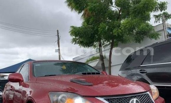 Sayi Na hannu Lexus IS Red Mota in Boromo a Bale Sayi Na hannu Lexus IS Red Mota in Boromo a Bale