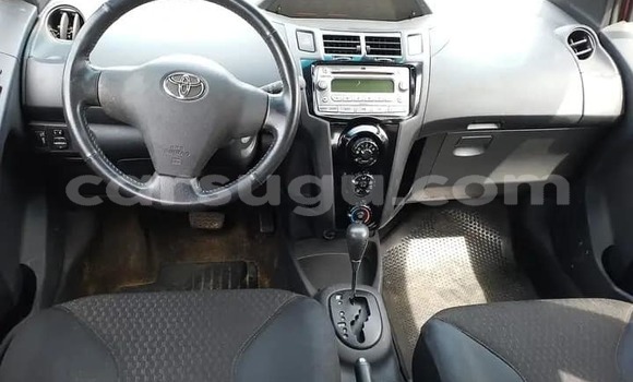 Sayi Na hannu Toyota Yaris Red Mota in Bousse a Kourweogo Sayi Na hannu Toyota Yaris Red Mota in Bousse a Kourweogo