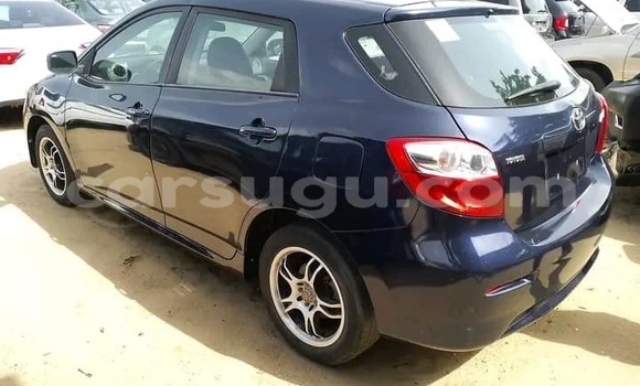 Sayi Na hannu Toyota Matrix Blue Mota in Boromo a Bale Sayi Na hannu Toyota Matrix Blue Mota in Boromo a Bale