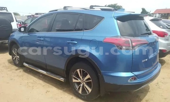 Sayi Na hannu Toyota RAV4 Blue Mota in Boulsa a Namentenga Sayi Na hannu Toyota RAV4 Blue Mota in Boulsa a Namentenga