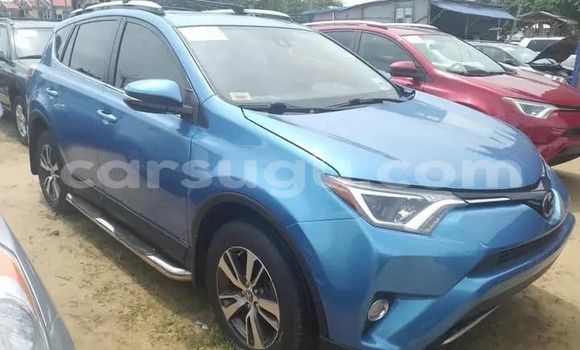 Sayi Na hannu Toyota RAV4 Blue Mota in Boulsa a Namentenga Sayi Na hannu Toyota RAV4 Blue Mota in Boulsa a Namentenga