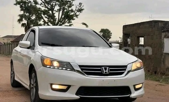 Acheter Occasion Voiture Honda Accord Blanc à Bogande, Gnagna Acheter Occasion Voiture Honda Accord Blanc à Bogande, Gnagna