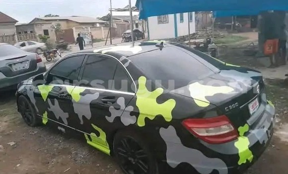Acheter Occasion Voiture Mercedes-Benz C–Class Noir à Bogande, Gnagna