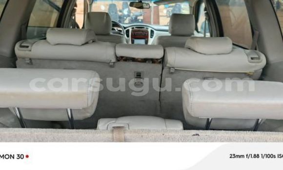 Acheter Occasion Voiture Toyota Highlander Autre à Ouagadougou, Burkina-Faso Acheter Occasion Voiture Toyota Highlander Autre à Ouagadougou, Burkina-Faso