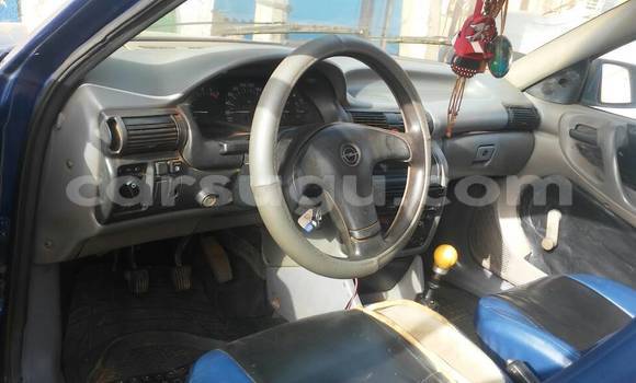 Acheter Occasion Voiture Renault Megane Bleu à Ouagadougou, Burkina-Faso Acheter Occasion Voiture Renault Megane Bleu à Ouagadougou, Burkina-Faso