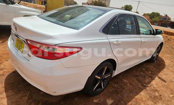 Buy Used Toyota Camry White Car in Bobo Dioulasso in Burkina Faso Buy Used Toyota Camry White Car in Bobo Dioulasso in Burkina Faso