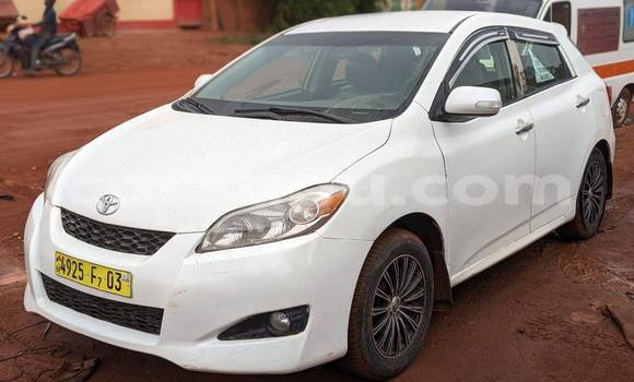 Buy Used Toyota Matrix White Car in Bobo Dioulasso in Burkina Faso Buy Used Toyota Matrix White Car in Bobo Dioulasso in Burkina Faso