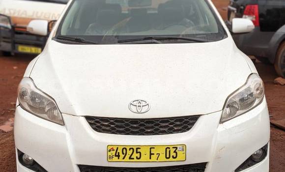 Buy Used Toyota Matrix White Car in Bobo Dioulasso in Burkina Faso Buy Used Toyota Matrix White Car in Bobo Dioulasso in Burkina Faso