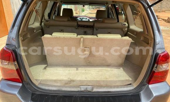 Acheter Occasion Voiture Toyota Highlander Autre à Ouagadougou, Burkina-Faso Acheter Occasion Voiture Toyota Highlander Autre à Ouagadougou, Burkina-Faso