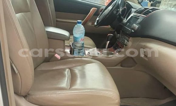 Acheter Occasion Voiture Toyota Highlander Autre à Ouagadougou, Burkina-Faso Acheter Occasion Voiture Toyota Highlander Autre à Ouagadougou, Burkina-Faso