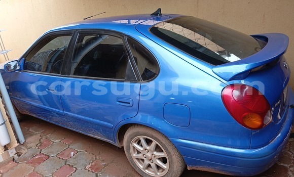 Sayi Na hannu Toyota Corolla Blue Mota in Ouagadougou a Burkina Faso Sayi Na hannu Toyota Corolla Blue Mota in Ouagadougou a Burkina Faso