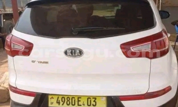 Buy Used Kia Sportage White Car in Ouagadougou in Burkina Faso Buy Used Kia Sportage White Car in Ouagadougou in Burkina Faso