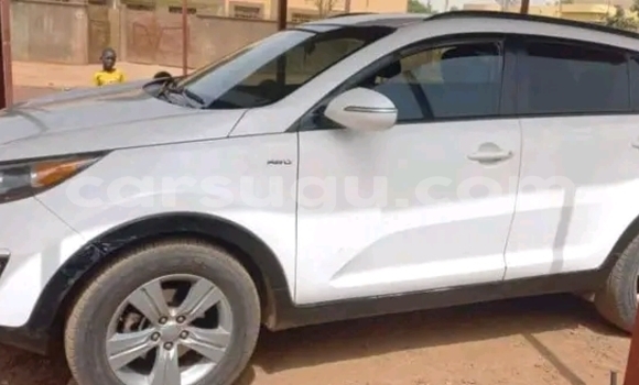 Buy Used Kia Sportage White Car in Ouagadougou in Burkina Faso Buy Used Kia Sportage White Car in Ouagadougou in Burkina Faso