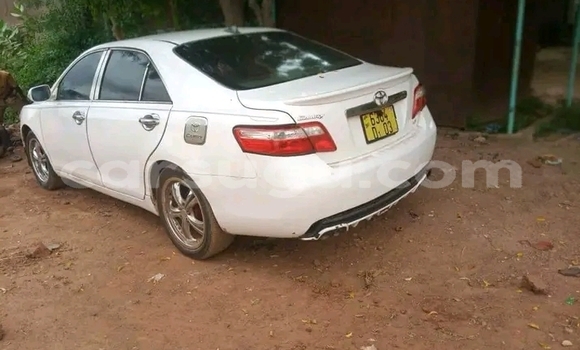 Buy Used Toyota Camry White Car in Ouagadougou in Burkina Faso Buy Used Toyota Camry White Car in Ouagadougou in Burkina Faso