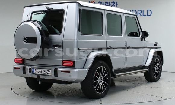 Sayi Na hannu Mercedes-Benz 190–Series Sauran Mota in Ouagadougou a Burkina Faso Sayi Na hannu Mercedes-Benz 190–Series Sauran Mota in Ouagadougou a Burkina Faso