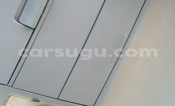 Sayi Na hannu Toyota Tundra White Mota in Ouagadougou a Burkina Faso Sayi Na hannu Toyota Tundra White Mota in Ouagadougou a Burkina Faso