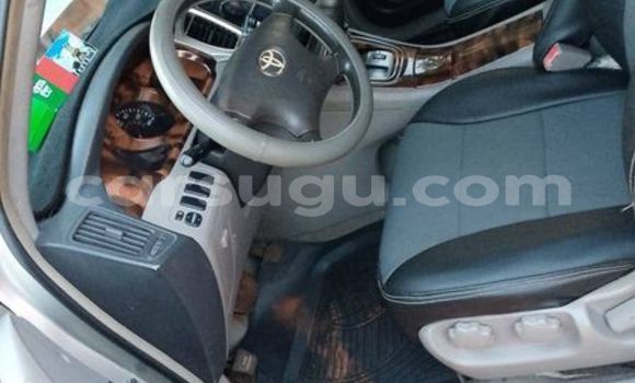 Acheter Occasion Voiture Toyota Highlander Autre à Ouagadougou, Burkina-Faso Acheter Occasion Voiture Toyota Highlander Autre à Ouagadougou, Burkina-Faso