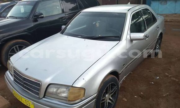 Acheter Occasion Voiture Mercedes Viano Autre à Ouagadougou, Burkina-Faso Acheter Occasion Voiture Mercedes Viano Autre à Ouagadougou, Burkina-Faso