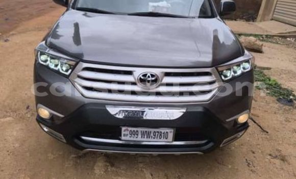 Acheter Occasion Voiture Toyota Highlander Autre à Ouagadougou, Burkina-Faso Acheter Occasion Voiture Toyota Highlander Autre à Ouagadougou, Burkina-Faso