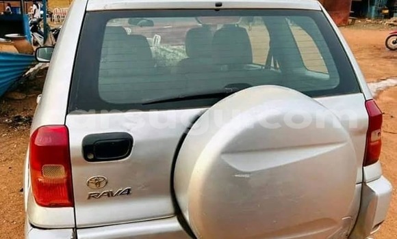 Sayi Na hannu Toyota RAV4 Sauran Mota in Ouagadougou a Burkina Faso Sayi Na hannu Toyota RAV4 Sauran Mota in Ouagadougou a Burkina Faso