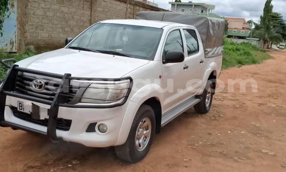 Sayi Na hannu Toyota Pickup White Mota in Bogande a Gnagna Sayi Na hannu Toyota Pickup White Mota in Bogande a Gnagna