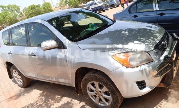 Sayi Na hannu Toyota RAV4 Sauran Mota in Batie a Noumbiel Sayi Na hannu Toyota RAV4 Sauran Mota in Batie a Noumbiel
