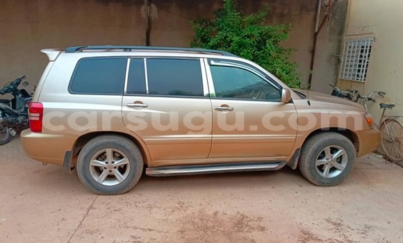 Sayi Na hannu Toyota Highlander Sauran Mota in Aribinda a Soum Sayi Na hannu Toyota Highlander Sauran Mota in Aribinda a Soum