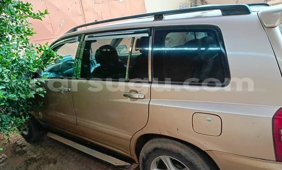 Sayi Na hannu Toyota Highlander Sauran Mota in Aribinda a Soum Sayi Na hannu Toyota Highlander Sauran Mota in Aribinda a Soum